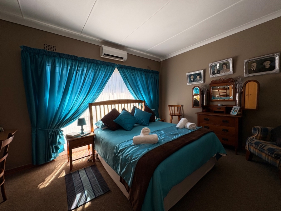 4 Bedroom Property for Sale in Wilkoppies North West